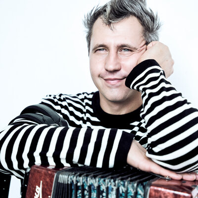 ИГОРЬ РАСТЕРЯЕВ