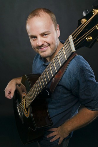 19.10. Космонавт. Andy Mckee (USA)